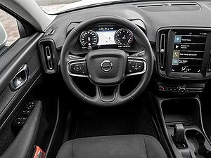 Volvo  T3 Momentum