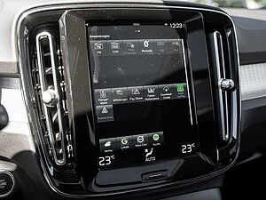 Volvo  T2 Momentum KAMERA H/K NAVI W-LAN LED PANO
