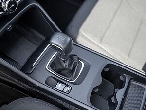 Volvo  T2 Momentum KAMERA H/K NAVI W-LAN LED PANO