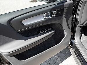 Volvo  T2 Momentum KAMERA H/K NAVI W-LAN LED PANO