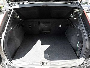Volvo  T2 Momentum KAMERA H/K NAVI W-LAN LED PANO