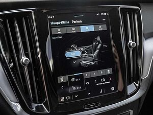 Volvo  B4 Core PDC SHZ KAMERA NAVI W-LAN ACC LED