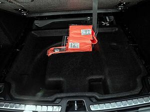Volvo  B4 Core PDC SHZ KAMERA NAVI W-LAN ACC LED