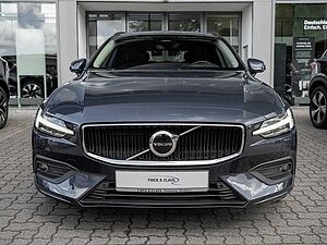 Volvo  B4 Core PDC SHZ KAMERA NAVI W-LAN ACC LED