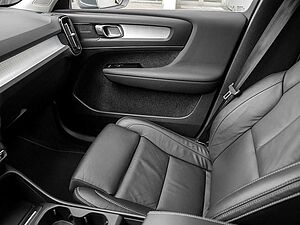 Volvo  T4 Inscription Expression Recharge LED PANO