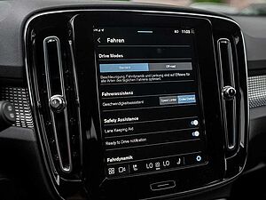 Volvo  Core Recharge Pure Electric 2WD FACEL. LED