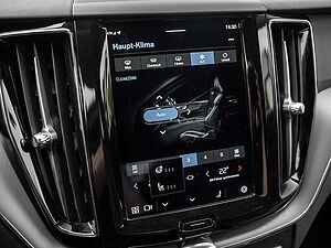 Volvo  B4 Momentum Pro NAVI W-LAN FACEL. LED 360°