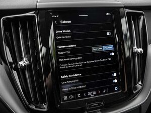 Volvo  B4 Momentum Pro NAVI W-LAN FACEL. LED 360°