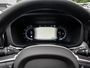 Volvo  B4 Momentum Pro NAVI W-LAN FACEL. LED 360°