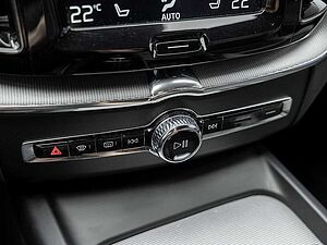 Volvo  T8 AWD R-Design W-LAN HUD STANDHZ LED PANO