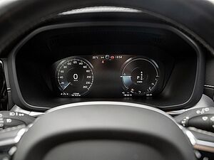 Volvo  T8 AWD R-Design W-LAN HUD STANDHZ LED PANO