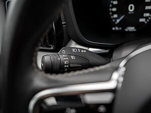 Volvo  T8 AWD R-Design W-LAN HUD STANDHZ LED PANO