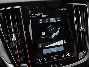 Volvo  T8 Core Recharge Plug-In Hybrid AWD
