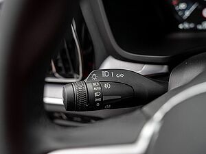 Volvo  T8 Core Recharge Plug-In Hybrid AWD