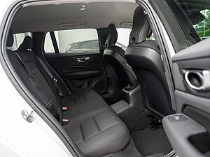 Volvo  T8 Core Recharge Plug-In Hybrid AWD