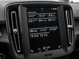 Volvo  T3 Momentum KLIMA PDC SHZ NAVI W-LAN LED