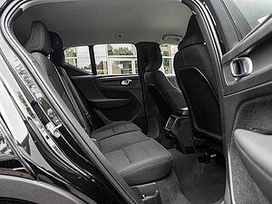 Volvo  T3 Momentum KLIMA PDC SHZ NAVI W-LAN LED