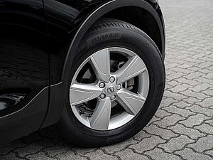 Volvo  T3 Momentum KLIMA PDC SHZ NAVI W-LAN LED