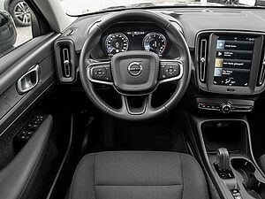 Volvo  T3 Momentum KLIMA PDC SHZ NAVI W-LAN LED