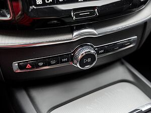 Volvo  T8 R-Design Recharge Plug-In Hybrid AWD