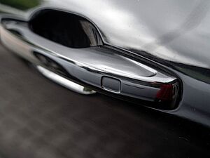Volvo  T8 R-Design Recharge Plug-In Hybrid AWD