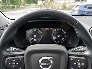 Volvo  T2 Momentum Core