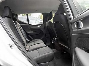 Volvo  T2 Momentum Core