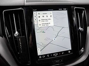 Volvo  B4 Plus Dark H/K NAVI W-LAN ACC FACEL. LED