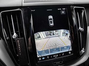 Volvo  B4 Plus Dark H/K NAVI W-LAN ACC FACEL. LED