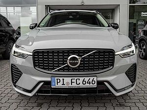 Volvo  B4 Plus Dark H/K NAVI W-LAN ACC FACEL. LED