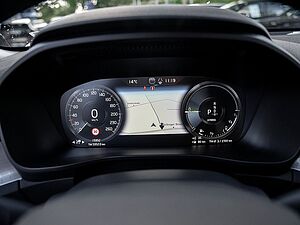 Volvo  T4 Recharge R Design Expression