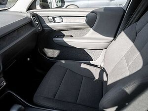 Volvo  T2 Momentum Core