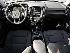 Volvo  T2 Momentum Core