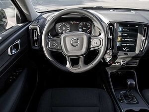Volvo  T2 Momentum Core