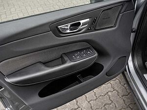 Volvo  T6 AWD R Design