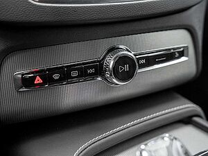 Volvo  Ultimate Dark AWD