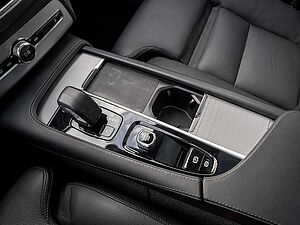 Volvo T8 AWD Plus Dark Panorama, AHK