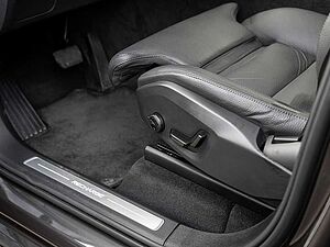 Volvo T8 AWD Plus Dark Panorama, AHK