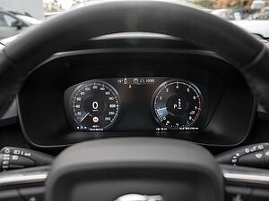 Volvo  T3 Momentum Core