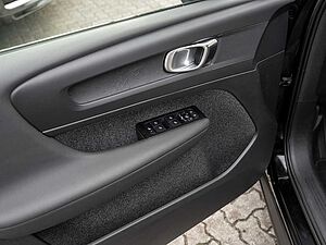 Volvo  T3 Momentum Core