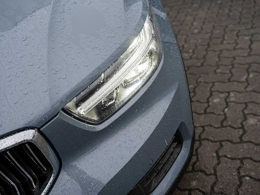 Volvo  T4 Inscription Expression Recharge