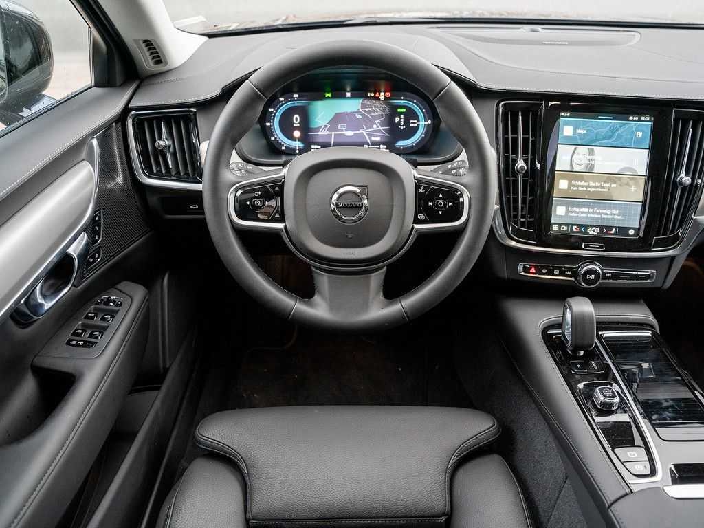 Volvo  T6 AWD Recharge Plus Dark Recharge
