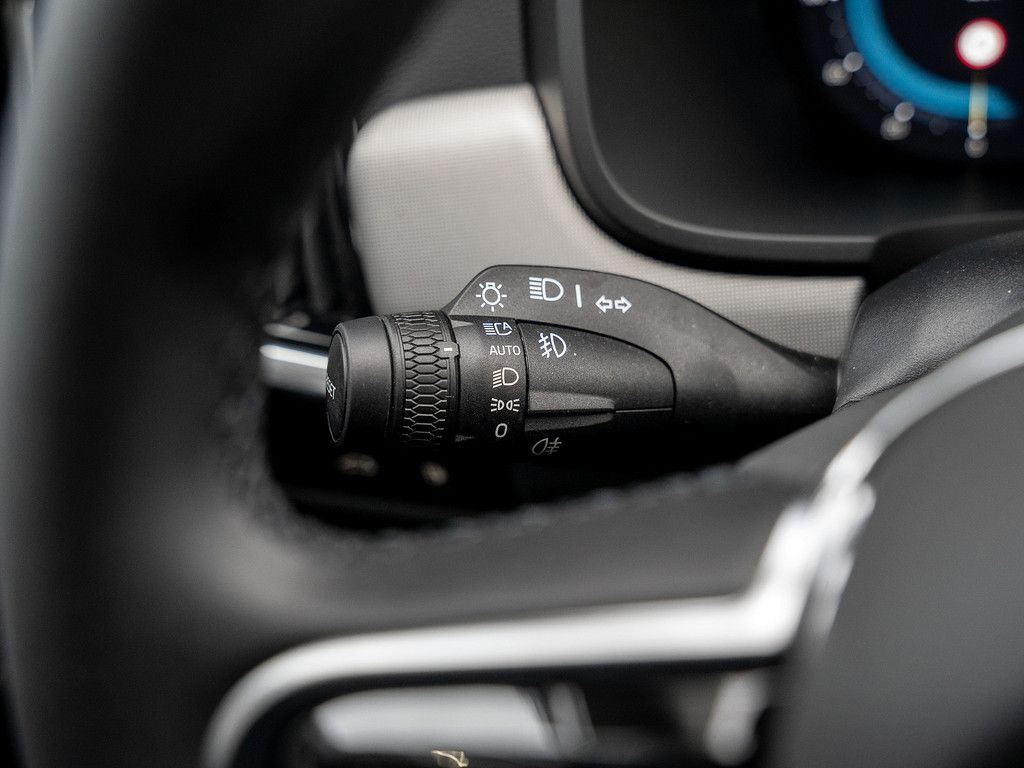Volvo  T6 AWD Recharge Plus Dark Recharge