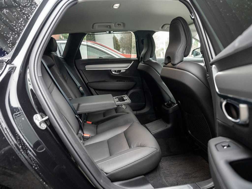 Volvo  T6 AWD Recharge Plus Dark Recharge