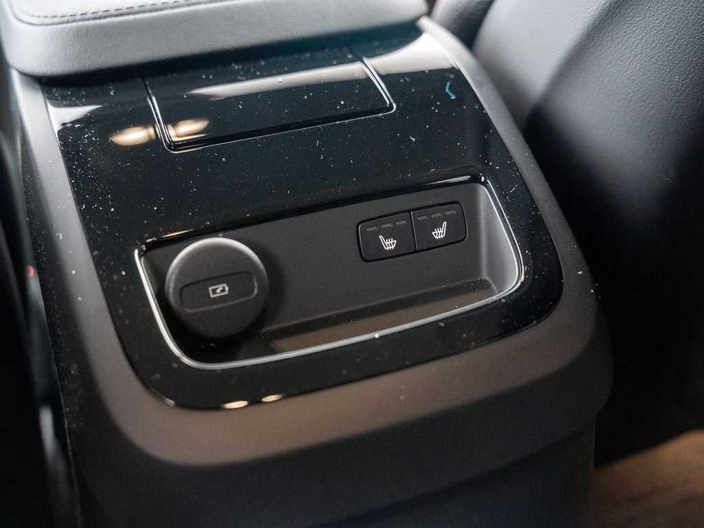 Volvo  T6 AWD Recharge Plus Dark Recharge