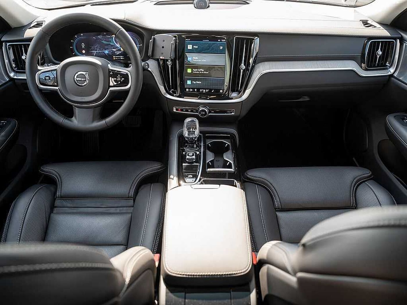Volvo  T8 AWD Ultimate Dark