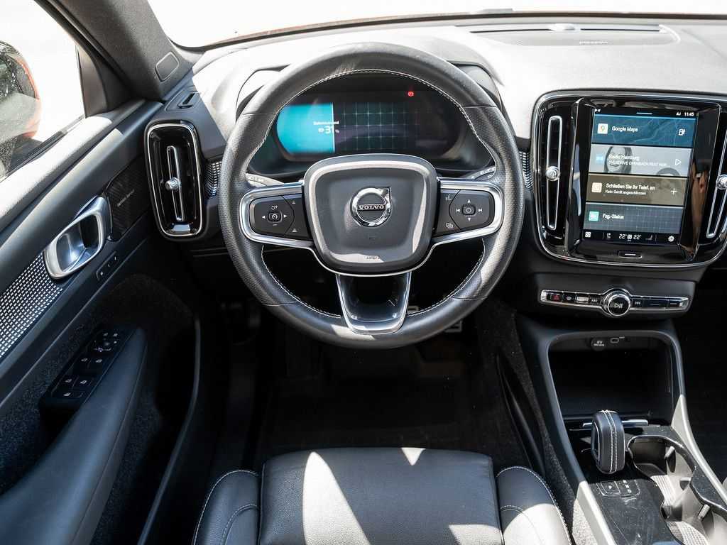 Volvo  R Design Recharge Pure Electric AWD