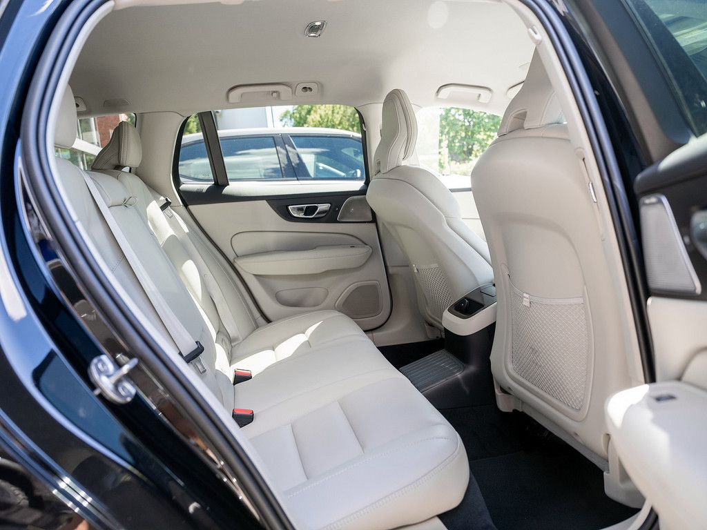 Volvo  T6 AWD Plus Bright