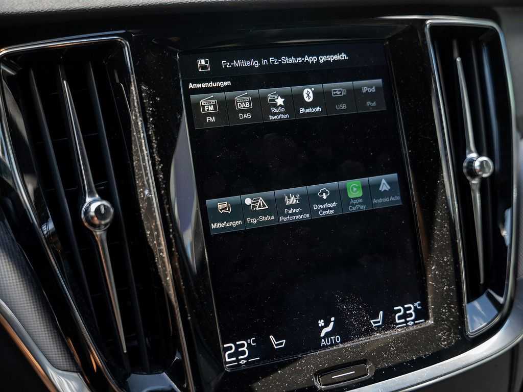 Volvo  T6 AWD Recharge Plus Dark