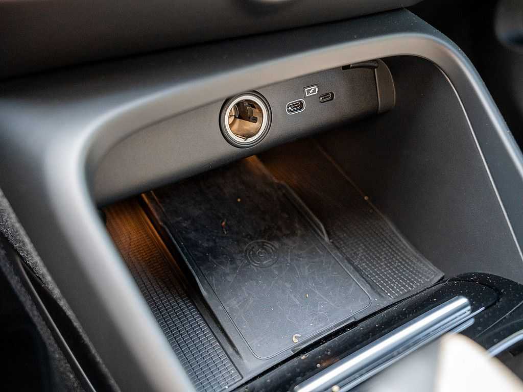 Volvo  Recharge Core